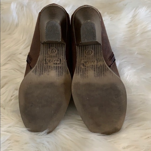 Excellent condition Mia brown suede leather bootie - Picture 6 of 8